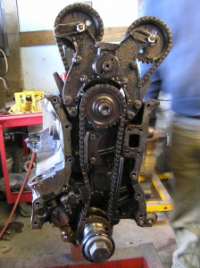 Stretched lower timing chain in a 4.2 E-type engine