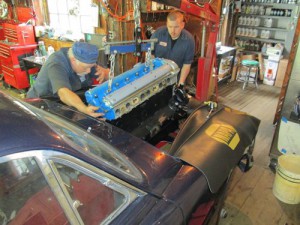 Butch & John install a Jaguar engine