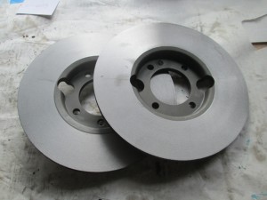 E-type rear brake rotors with big cracks